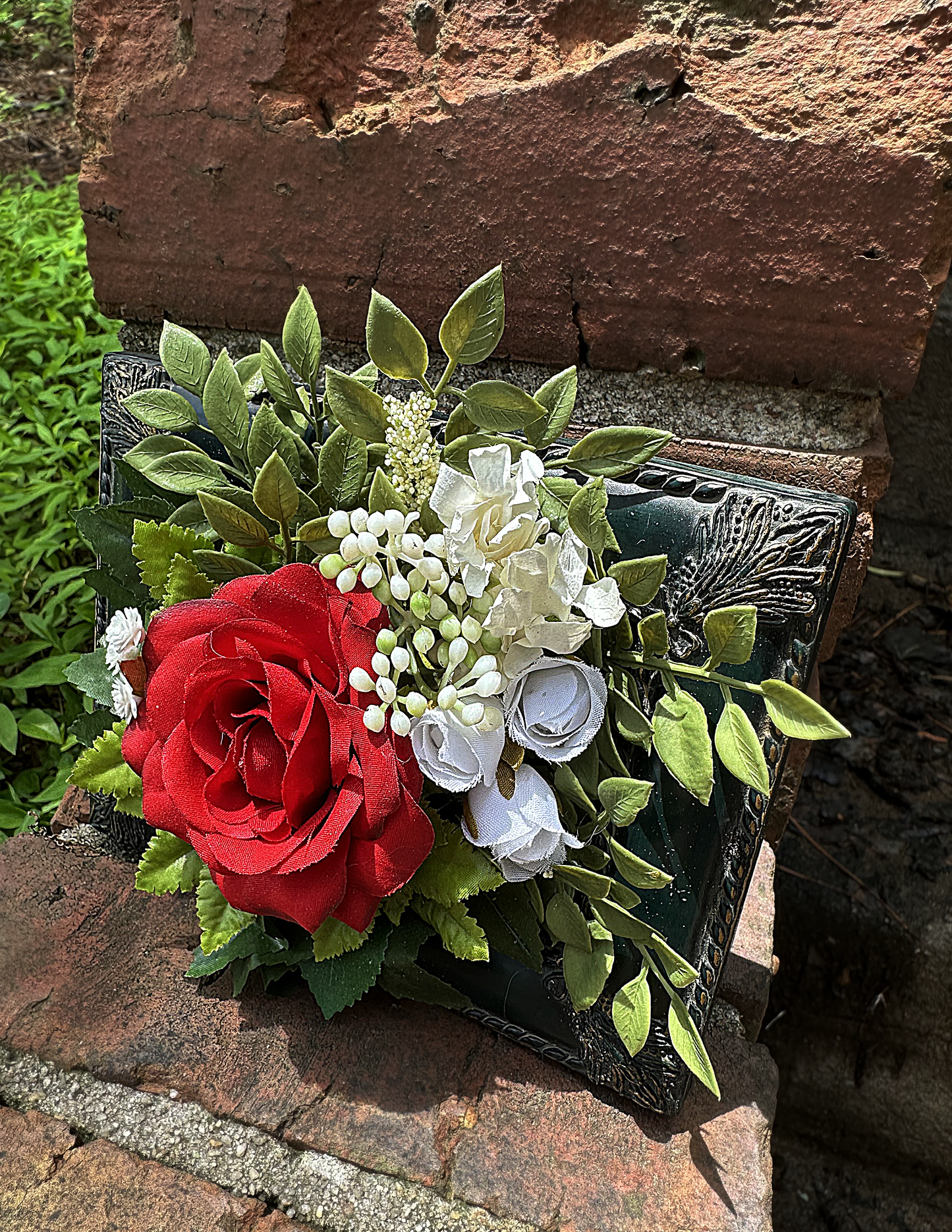 Montgomery Rose