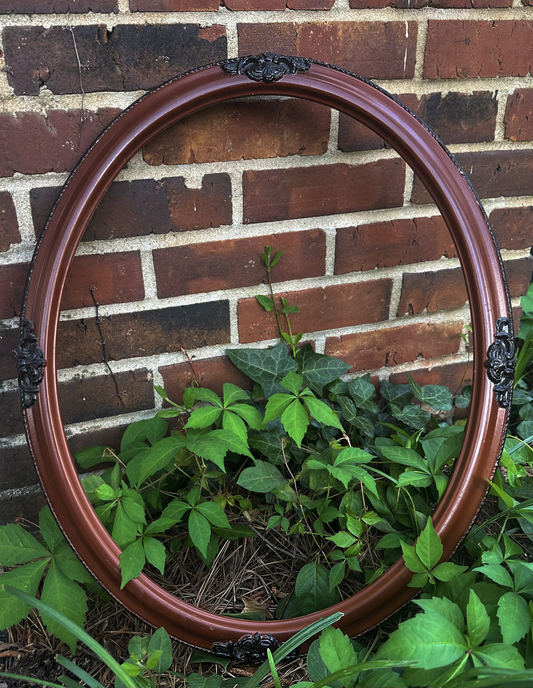 15.5X19.5 Wooden Oval with Ornate Accents