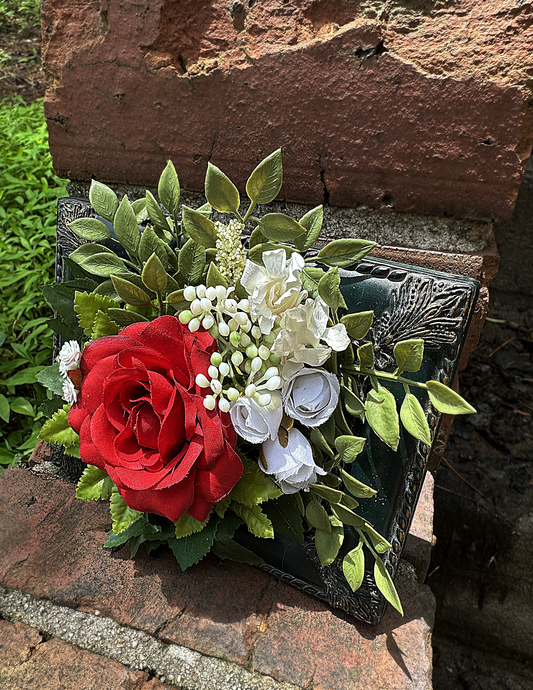 Montgomery Rose